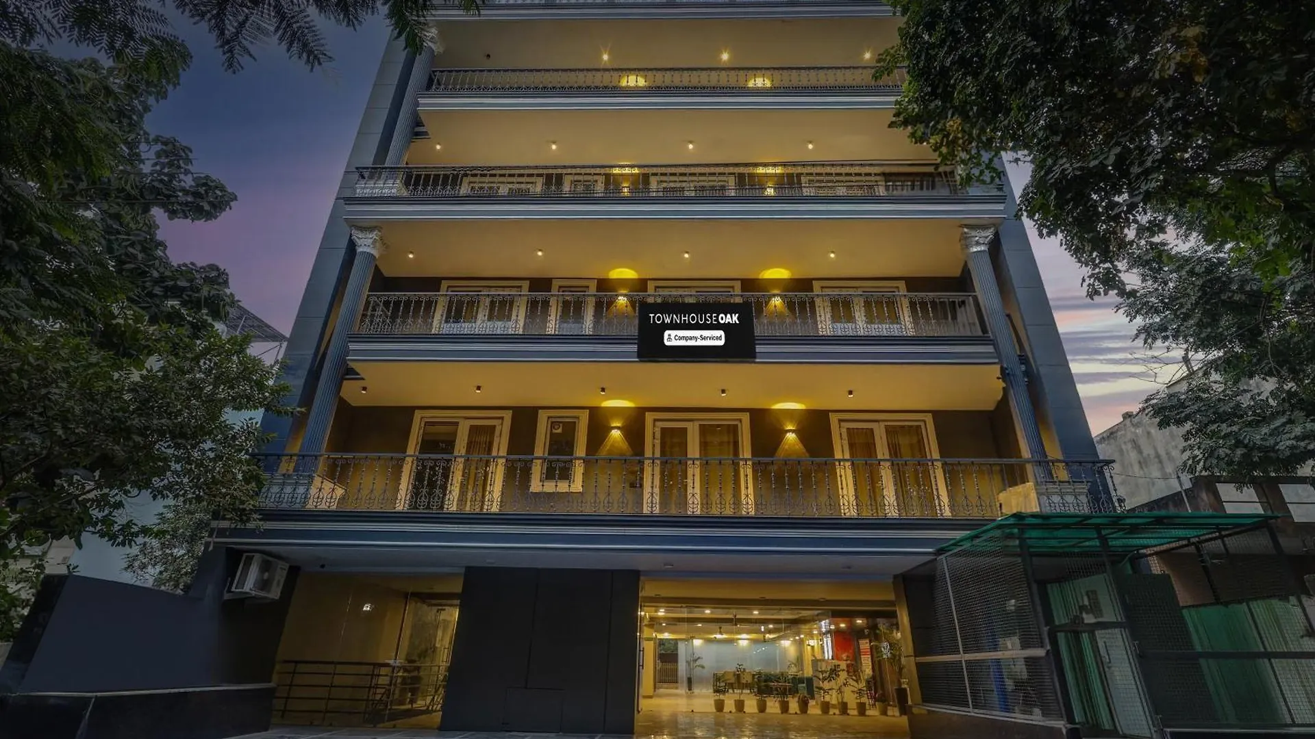 מלון גורגאון Super Townhouse Oak Udyog Vihar 4*,